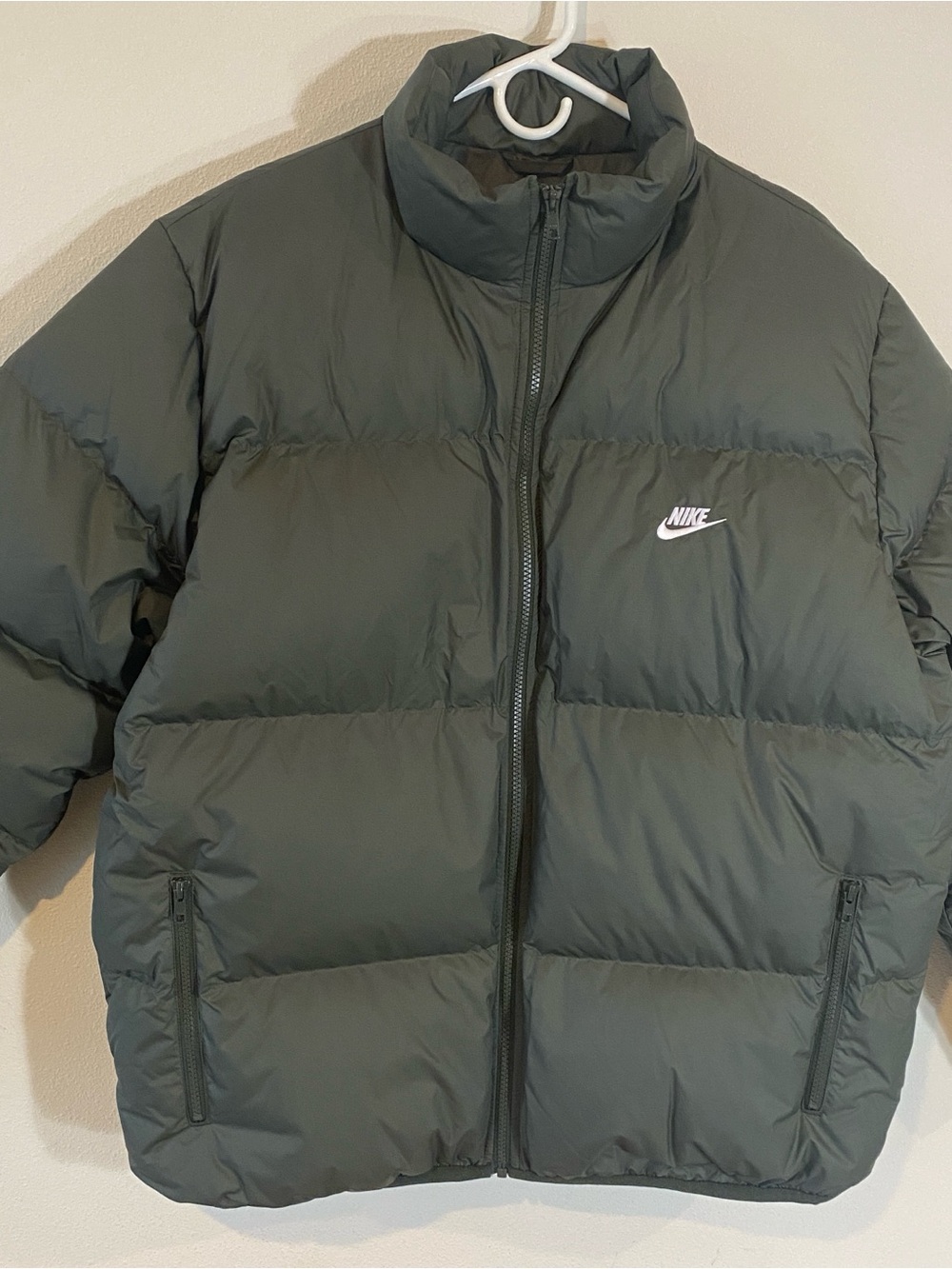 Nike Club Therma-FIT Down Puffer Jacket Sequoia IB2975-355 $200 - Large